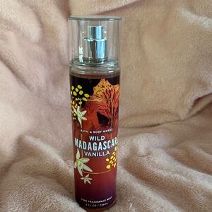 Bath & Body Works Wild Madagascar Vanilla Mist - Red and Yellow Brand New w/tag